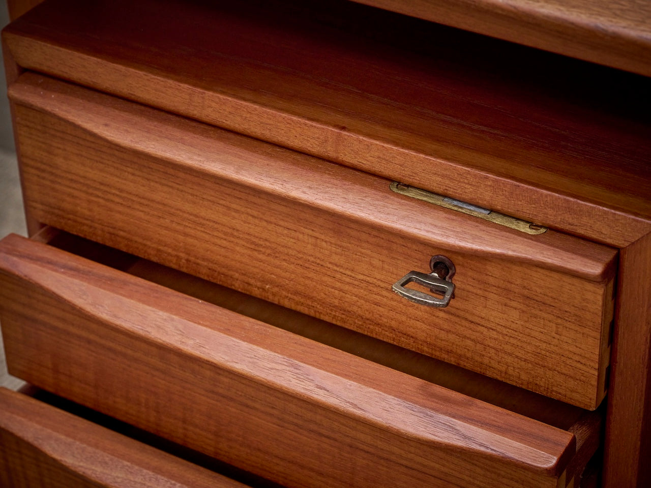 Detail sleutel bureauschuif