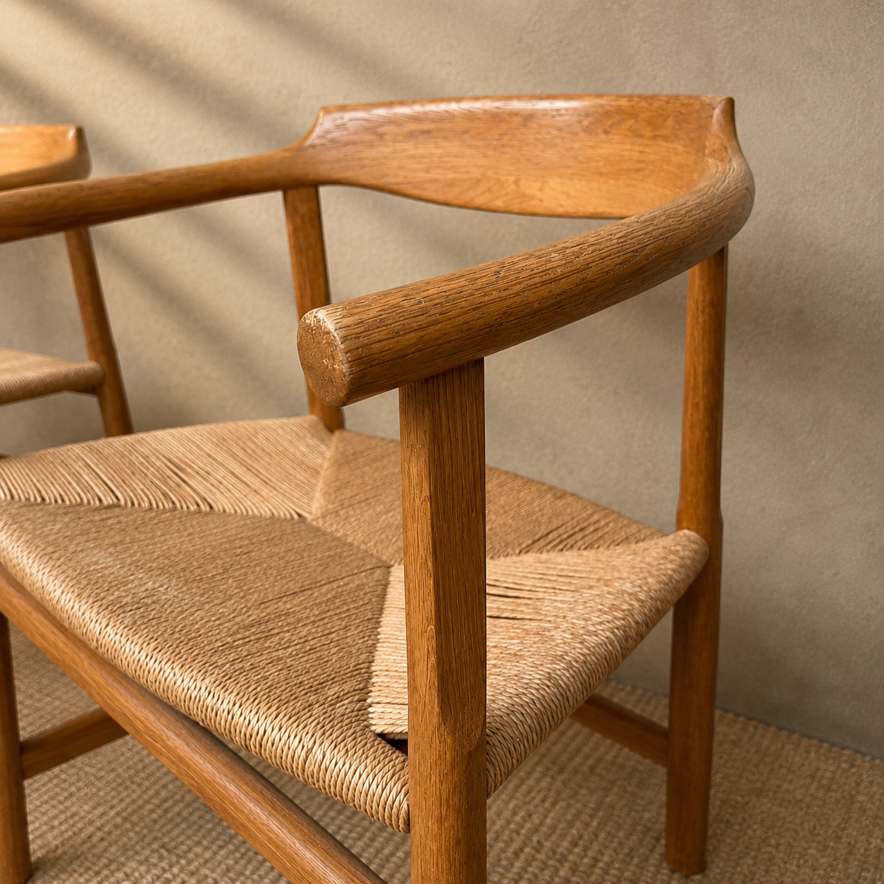 Deens Vintage  Hans J. Wegner Stoelen