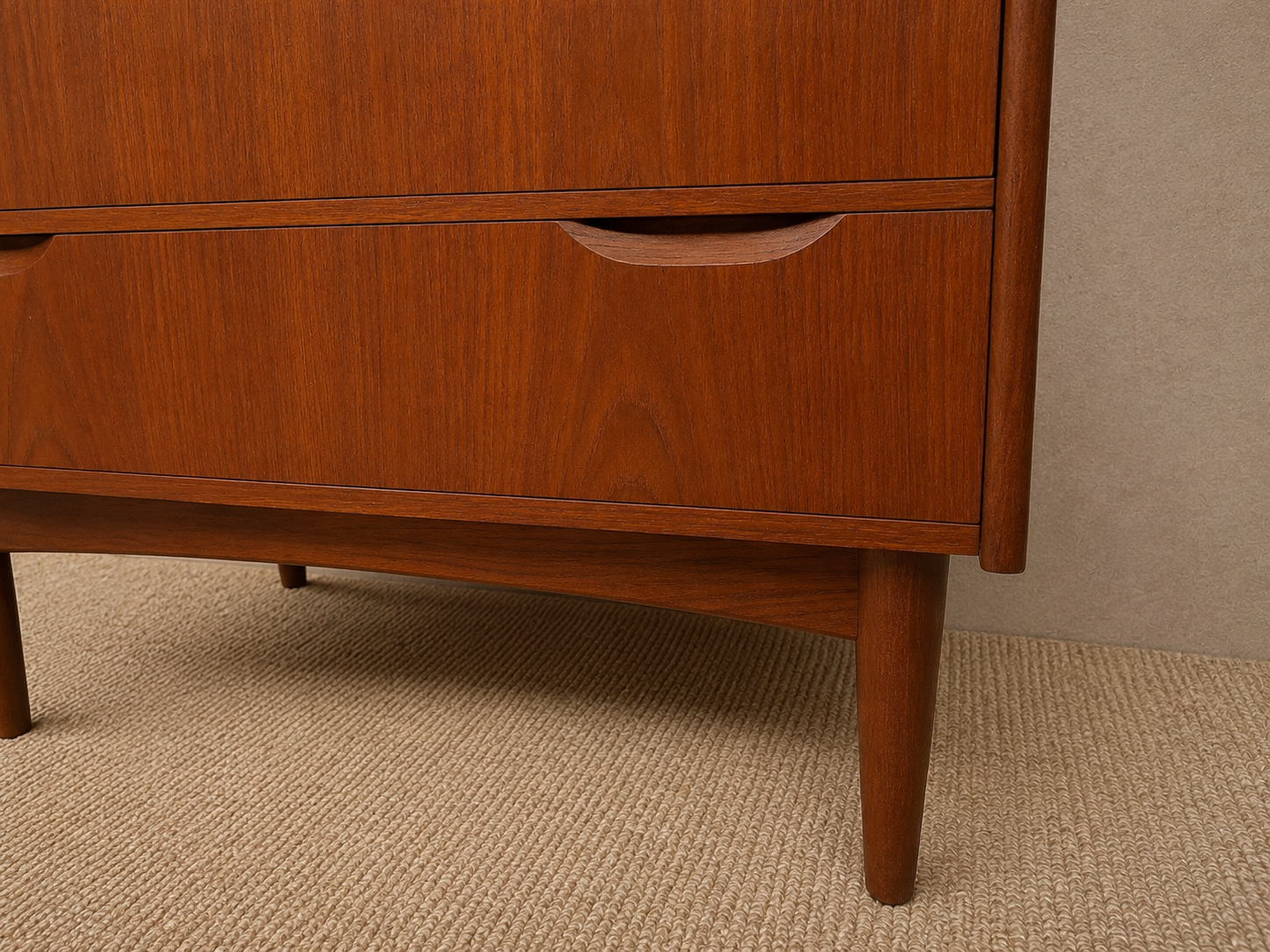 Deense vintage mid-century ladekast met 6 lades in warm teakhout