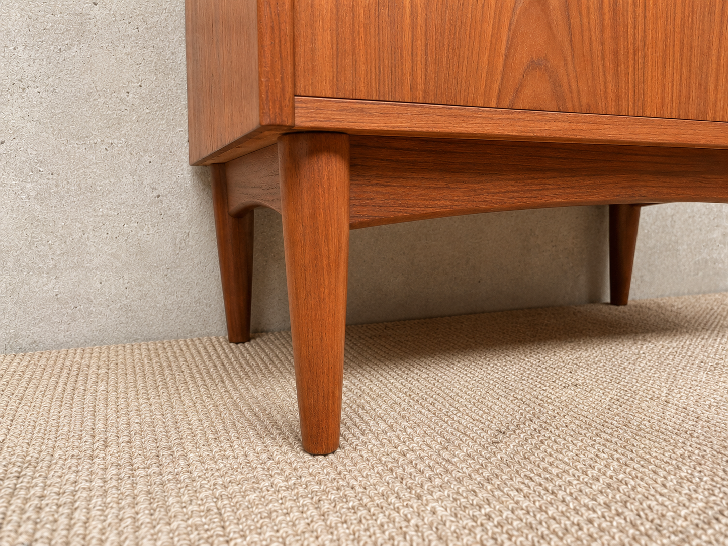 Deense vintage mid-century ladekast met 6 lades in warm teakhout